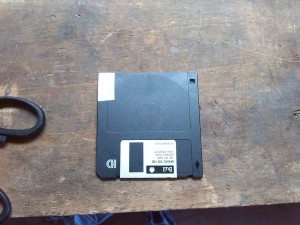 Macintosh Plus - Floppy disk hacked 